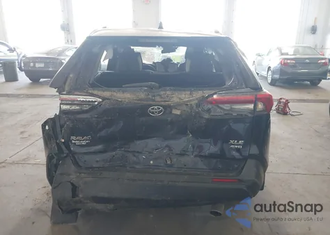 2021 Toyota Rav4 Xle z USA, uszkodzony, nr VIN 2T3P1RFV2MW174219